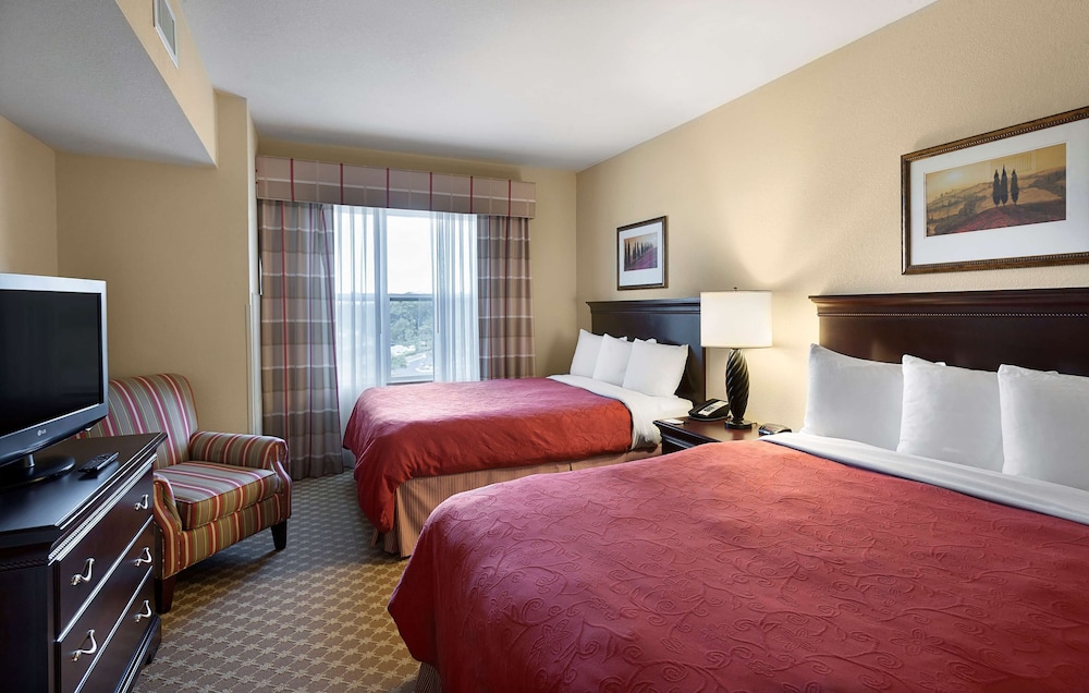 Comfort Inn & Suites Concord (Kannapolis) 14/51