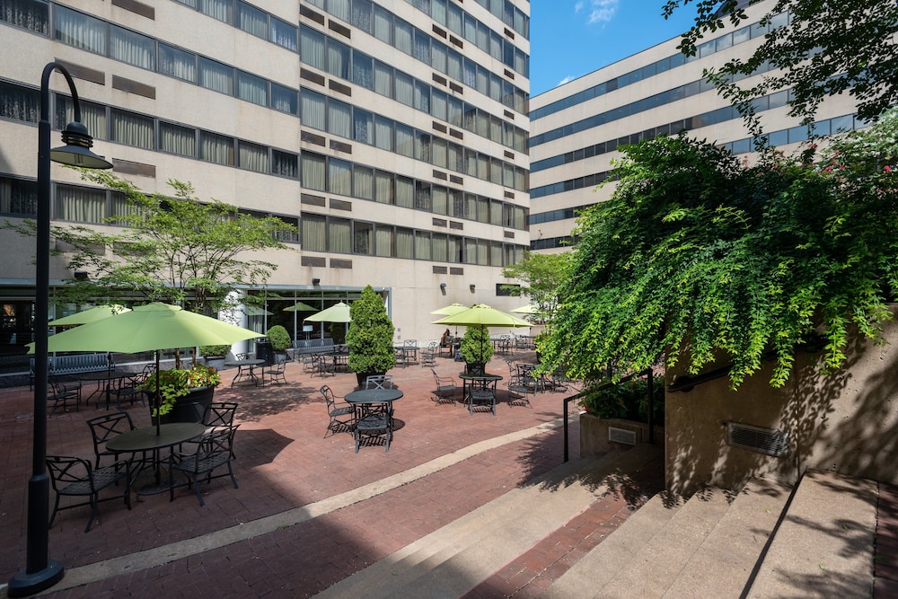 Holiday Inn Washington Capitol - Natl Mall, an IHG Hotel 7/77
