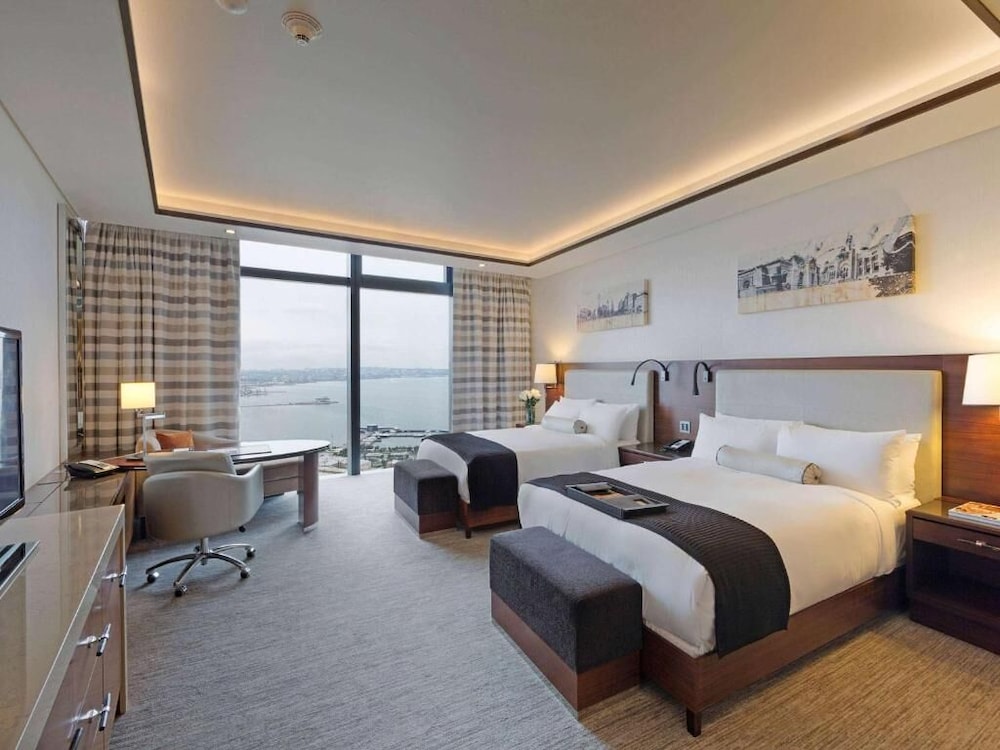 DELUXE KING ROOM SEA VIEW