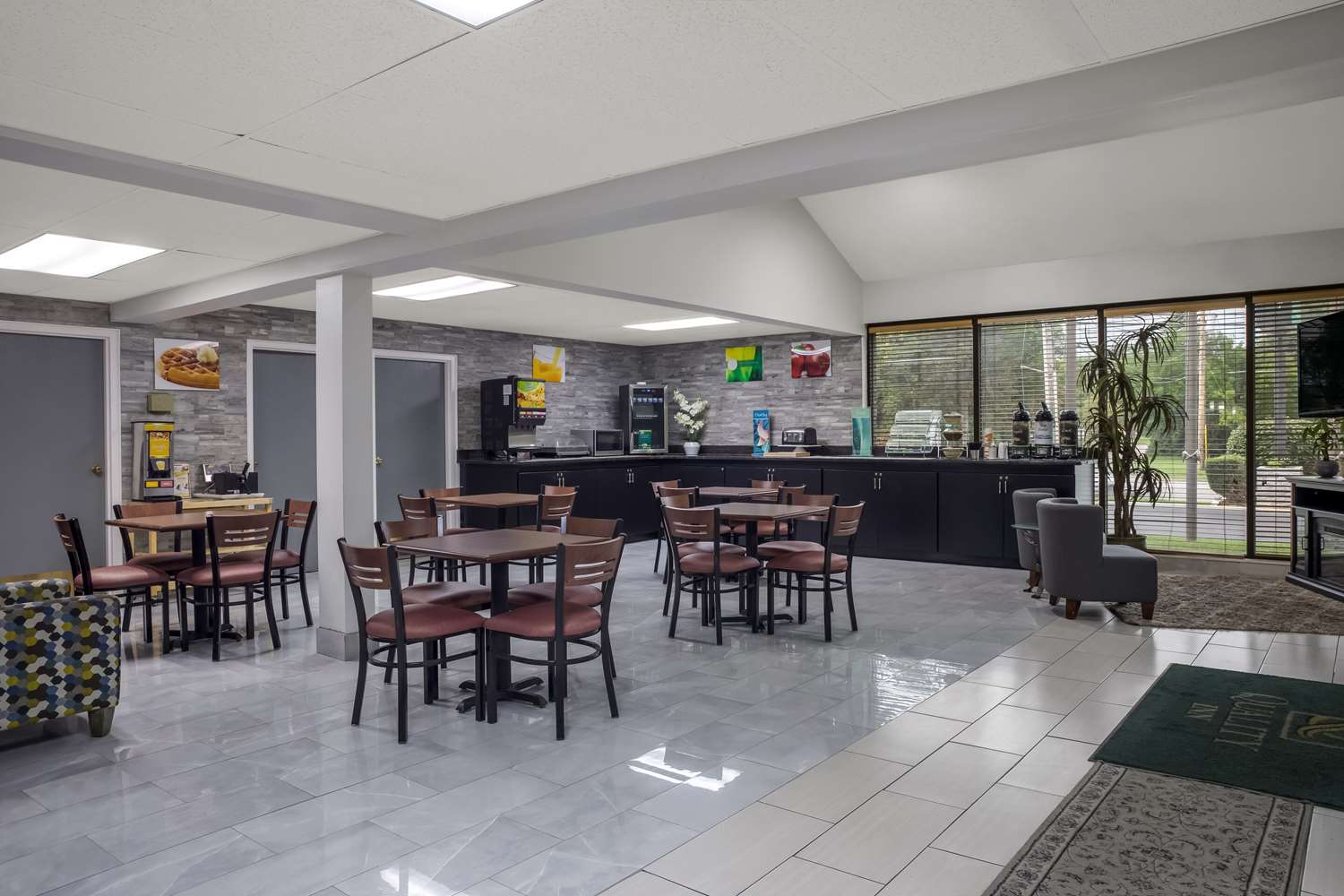 restaurant cafeteria