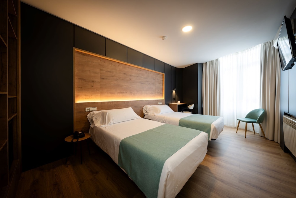 HOTEL OCA INSUA 11/46