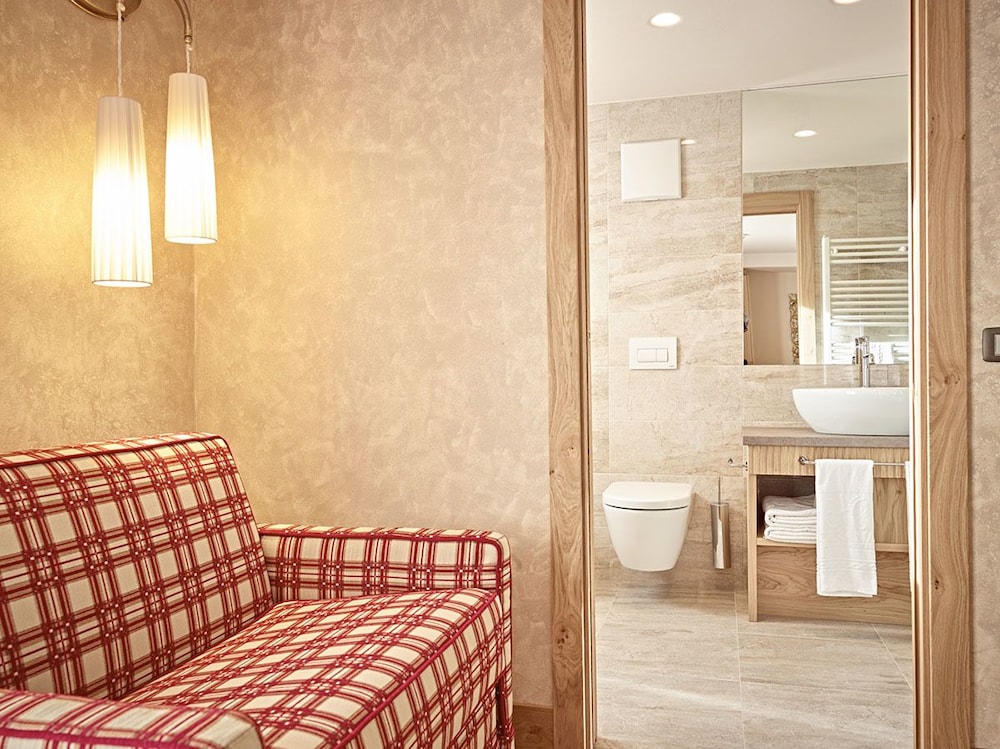 غرفة عائلية بسريرين كوين، Cerana Relax 4/4