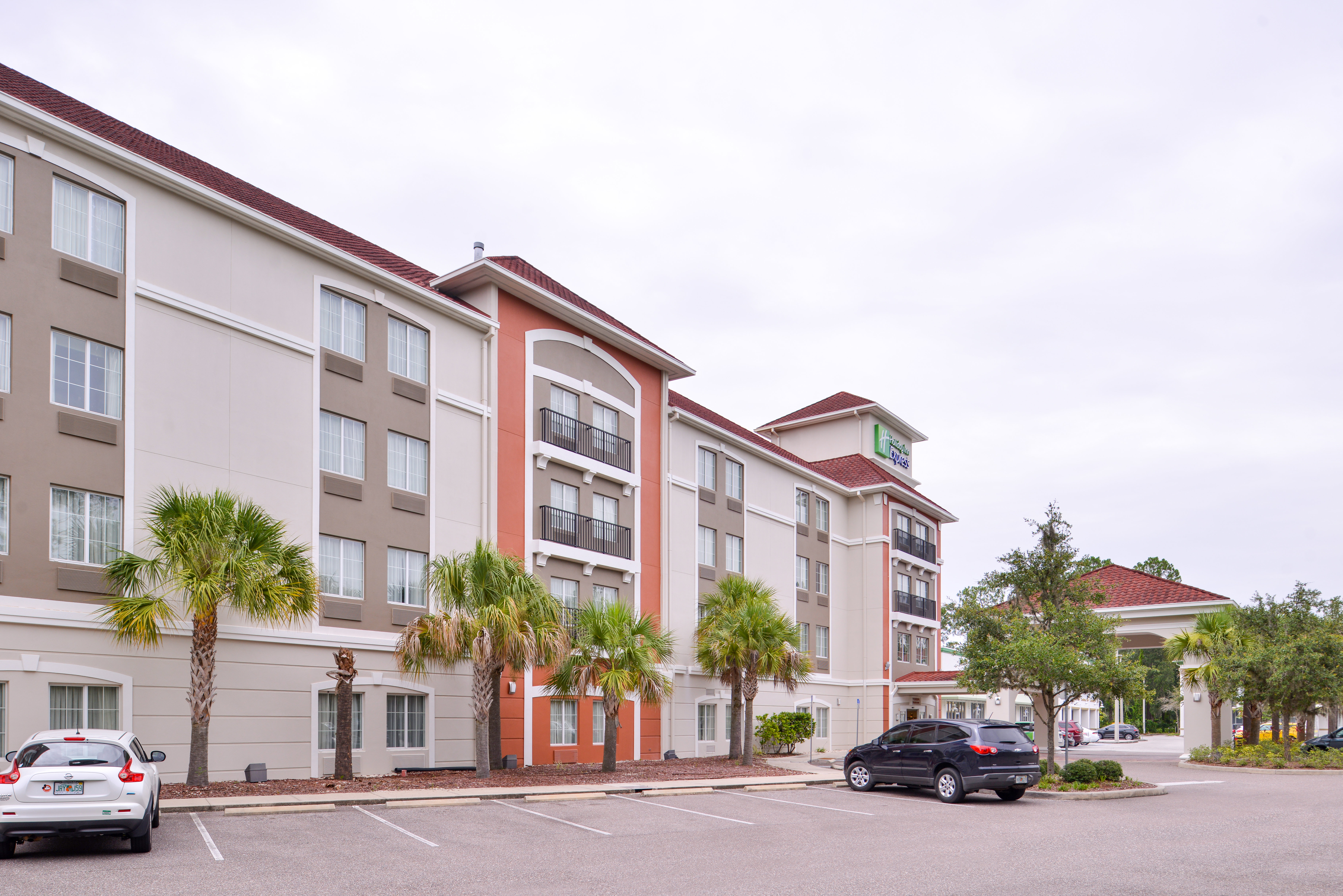 Holiday Inn Express Tampa N I-75 - University Area by IHG 62/69