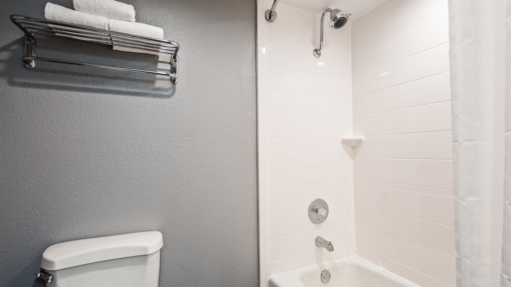 غرفة قياسية بسريرين كوين، Best Western Yacht Harbor Hotel 8/8
