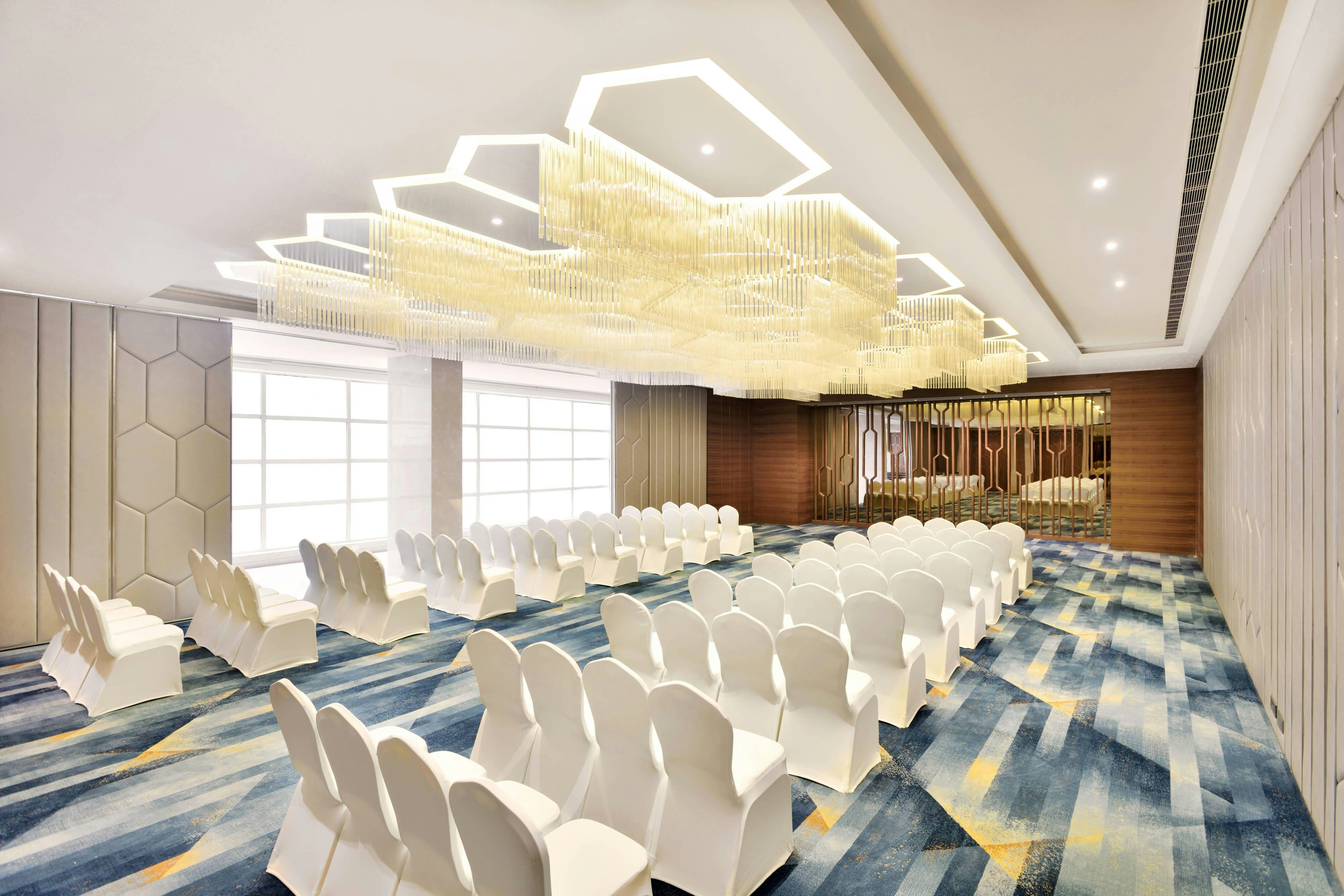 FAIRFIELD BY MARRIOTT INDORE 10/10