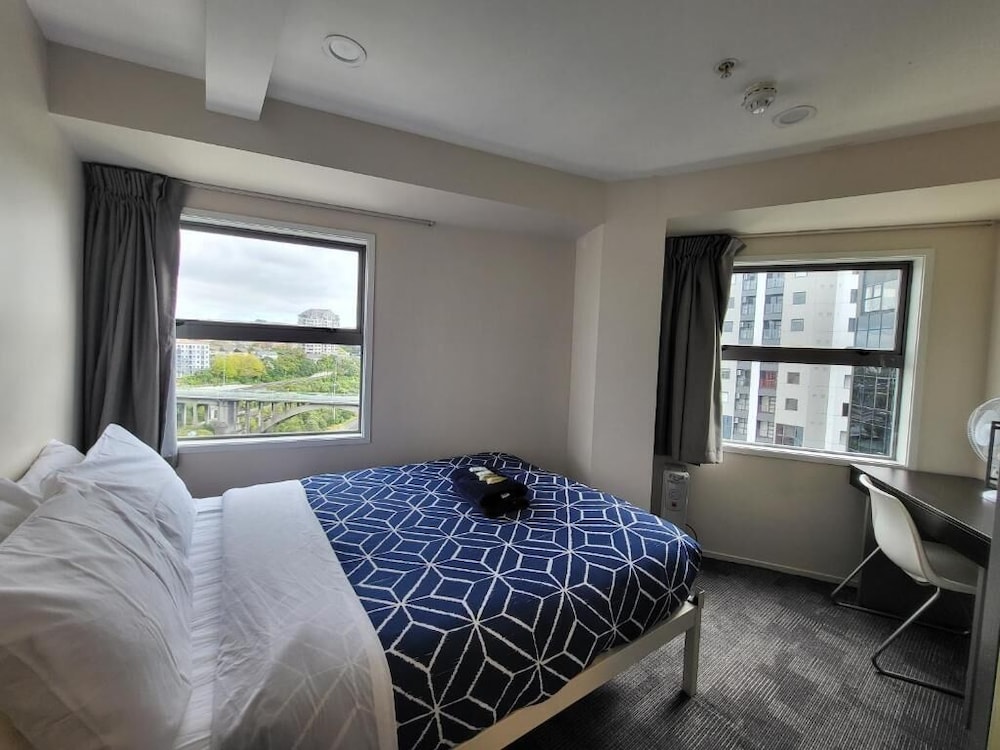 3 BEDROOMS, APARTMENT, 3 DOUBLE BEDS