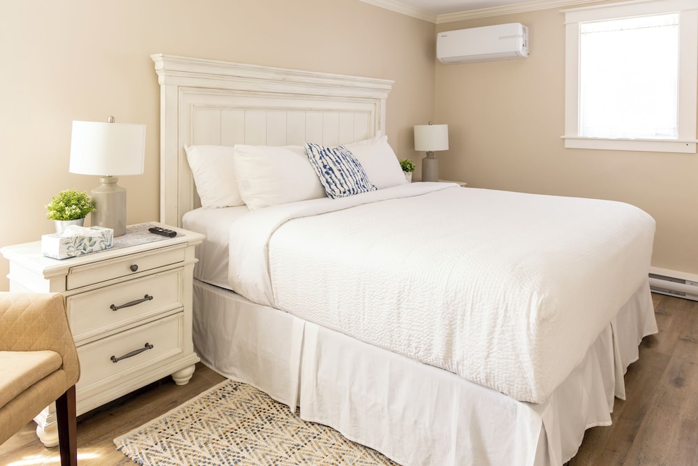 3 Bedrooms, House, King and Queen Bed