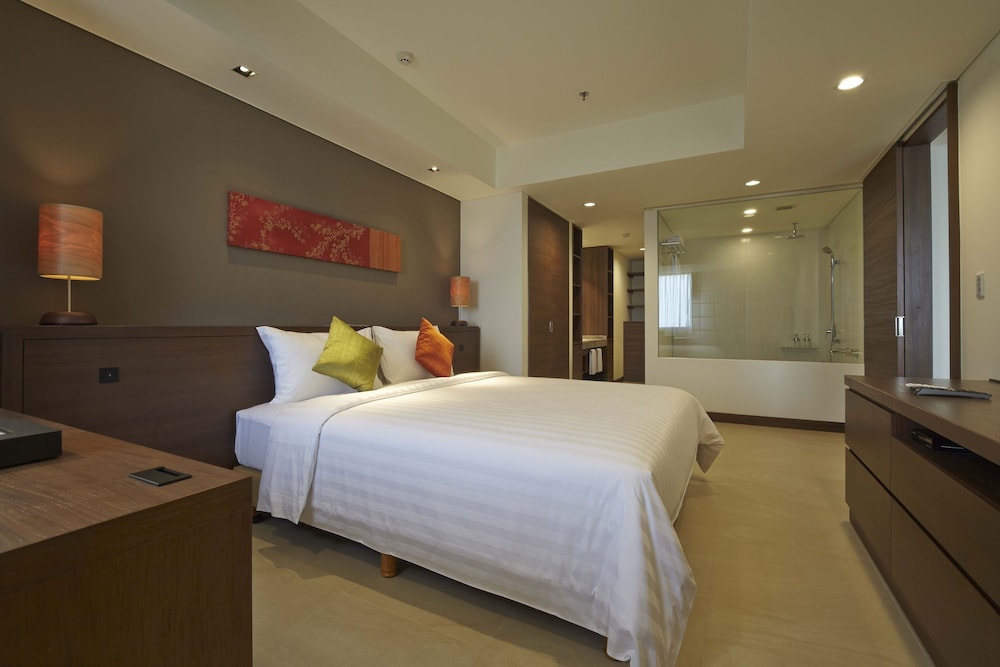 Axia South Cikarang Service Apartment 30/75