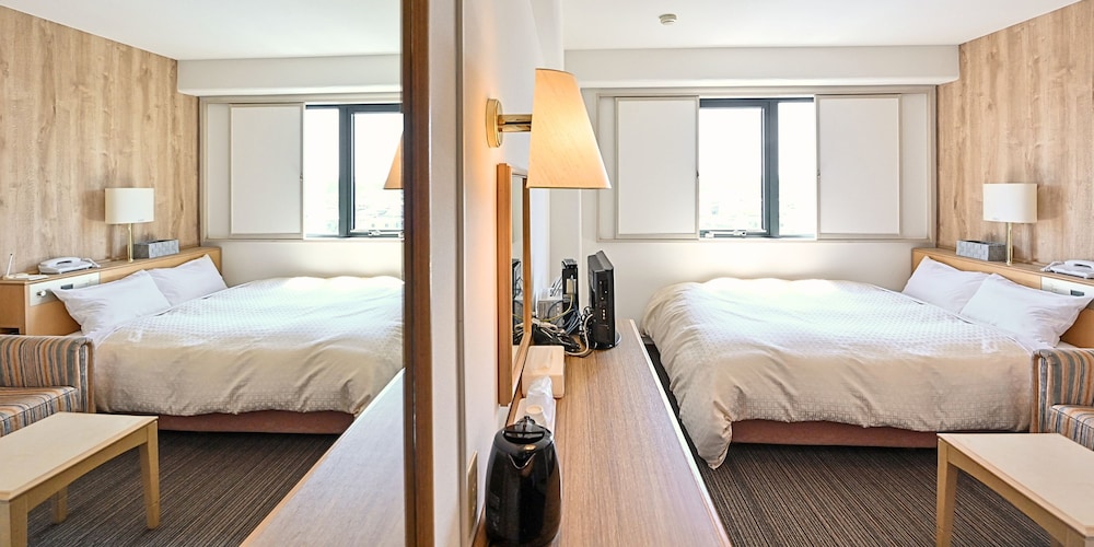 SUPERIOR, SEMI DOUBLE BED, SMOKING