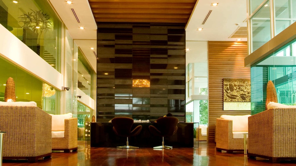 Golden Pearl Residences 8/50
