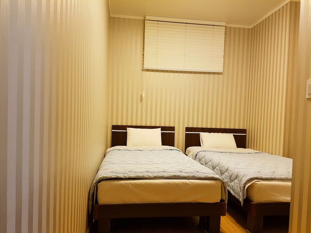 MAMA GUEST HOUSE 21/67