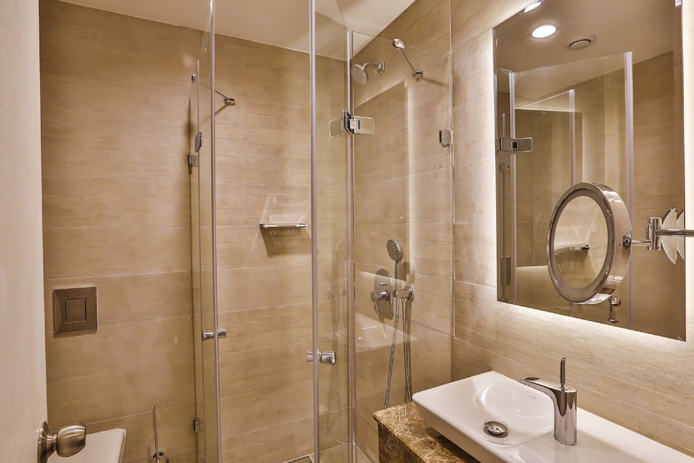 Livia Hotel 10/57