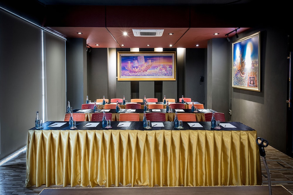 Mandy Nok Hotel 42/46