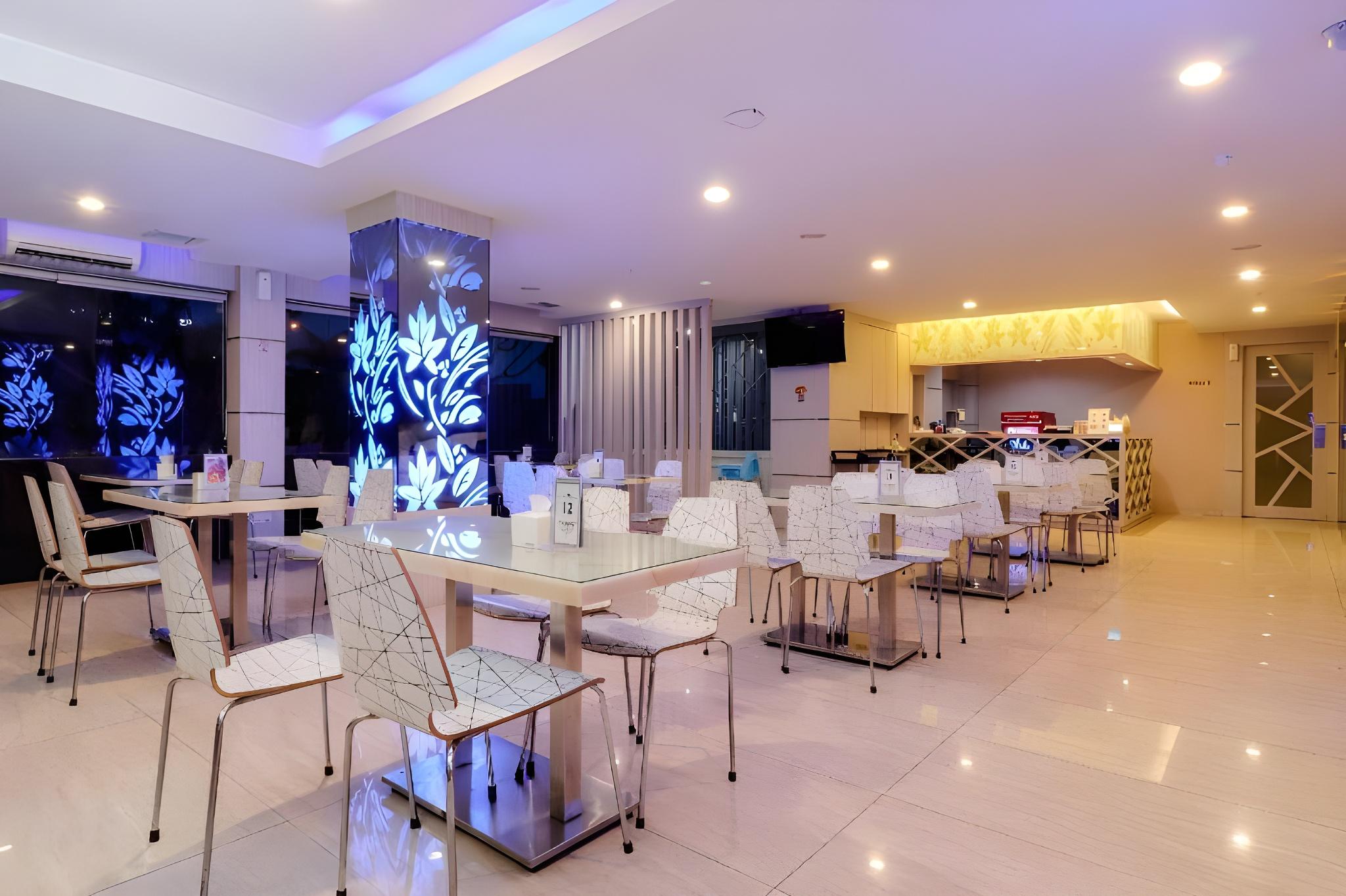 Lovina Inn Batam Center 30/49