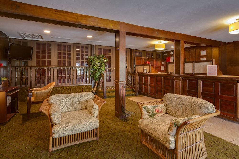 Olde Marco Island Inn And Suites 37/57