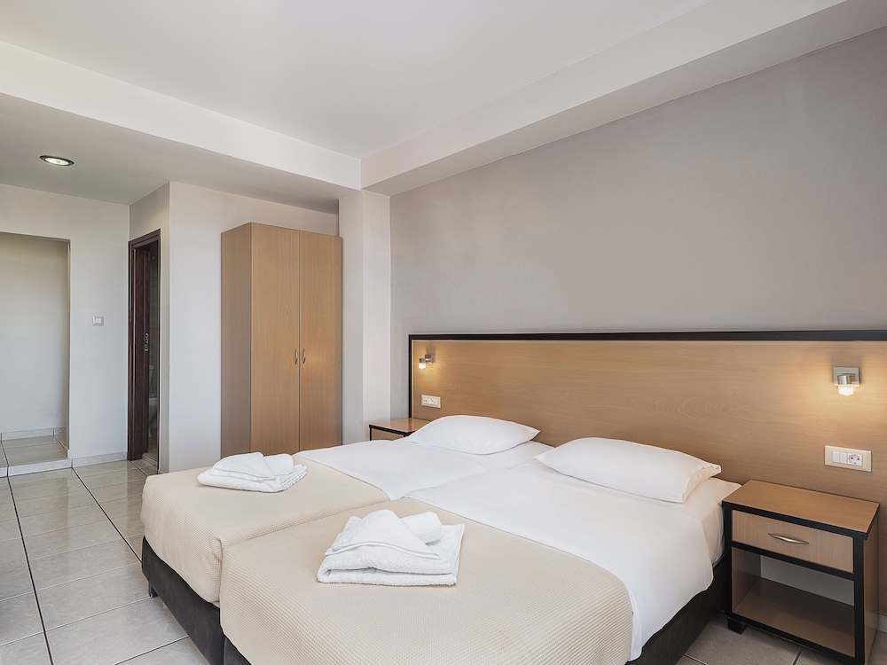 Theofilos Hotel 20/49