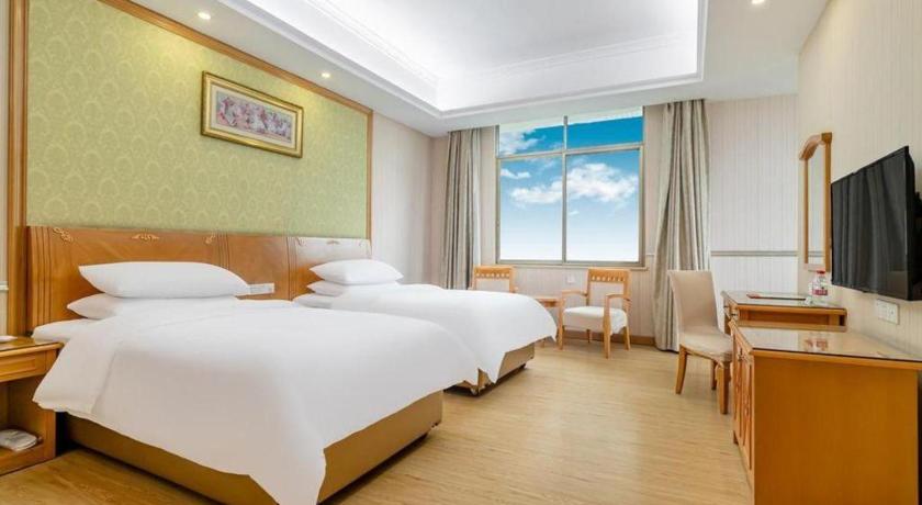 Vienna Hotel (Guangzhou Hanxi Changlong Park Branch) 18/51