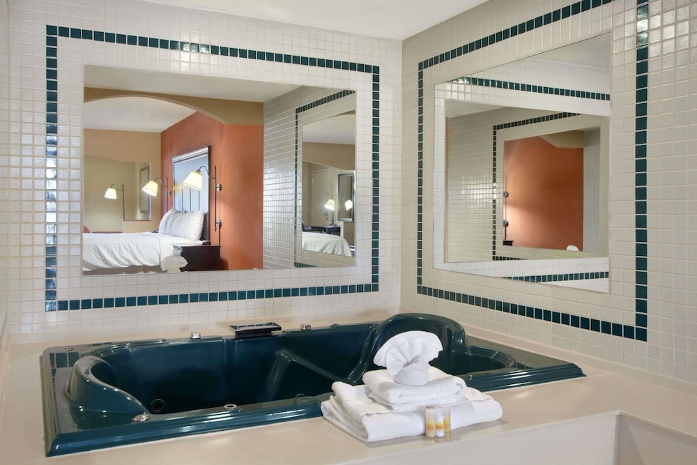 Days Inn By Wyndham Longview South 13/25