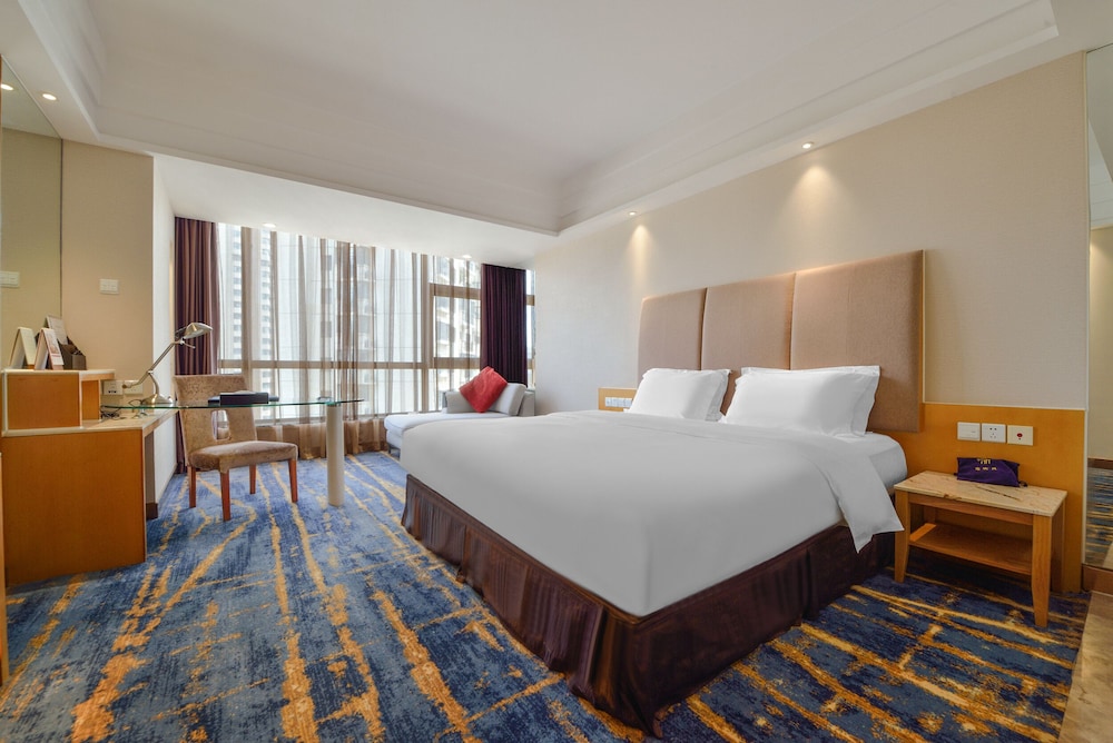 Superior, King Bed