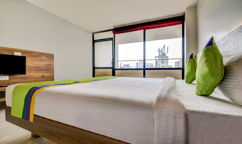 Treebo Shree Sai Suites 22/32