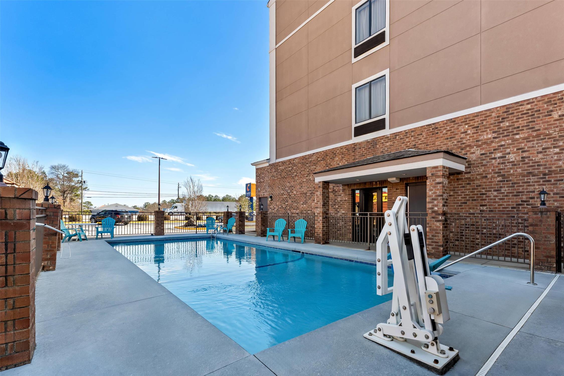 Comfort Inn & Suites Augusta West Near Fort Gordon 49/49