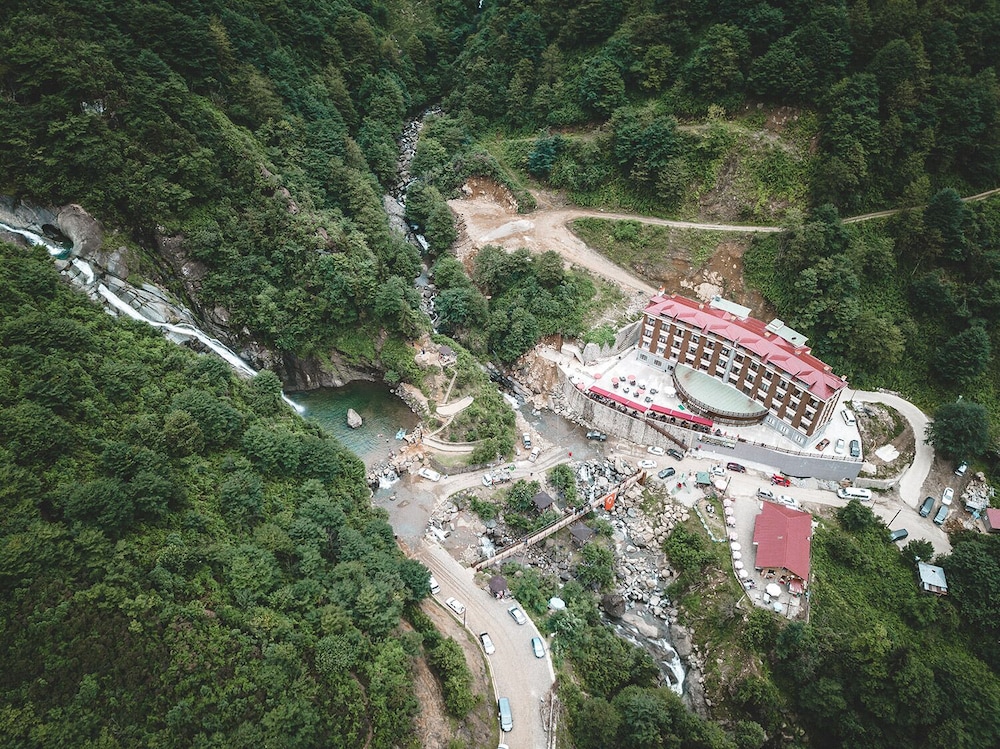 Grand Selale Hotel 47/50