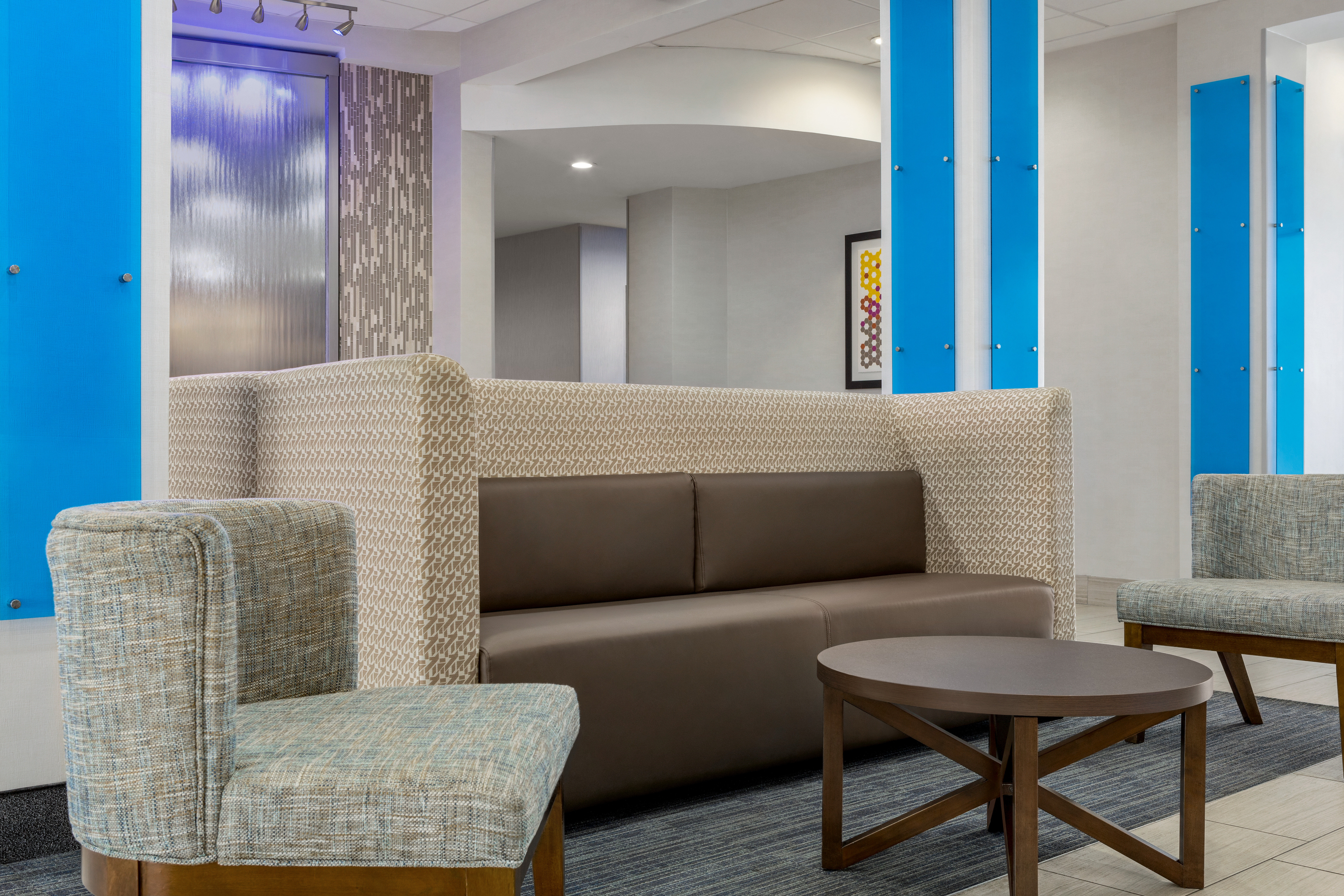 Holiday Inn Express Hotel Suites Waycross 38/56