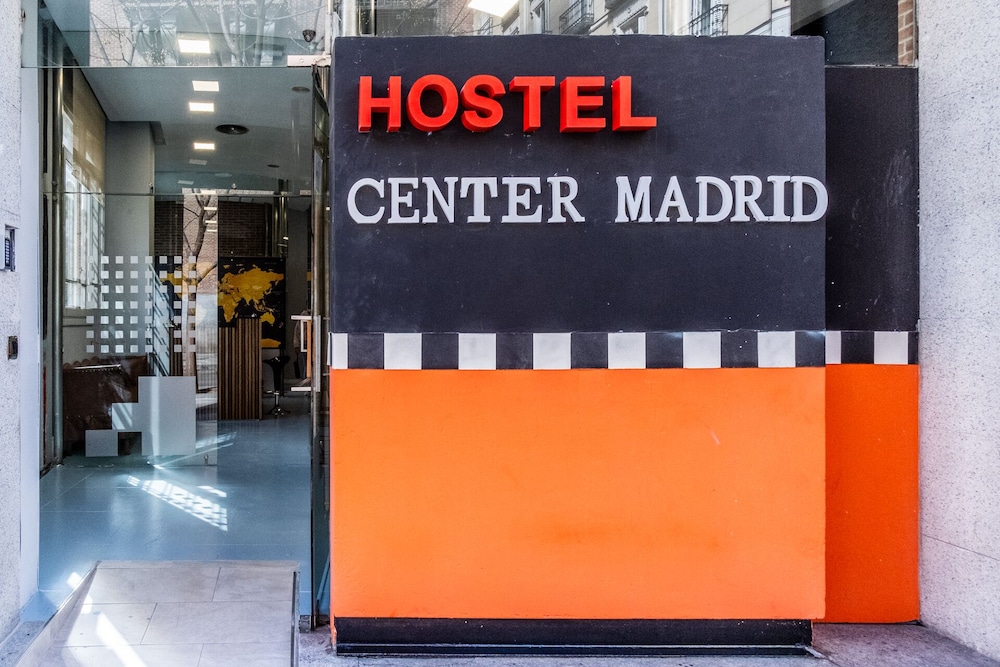 Open Hostel 4/36