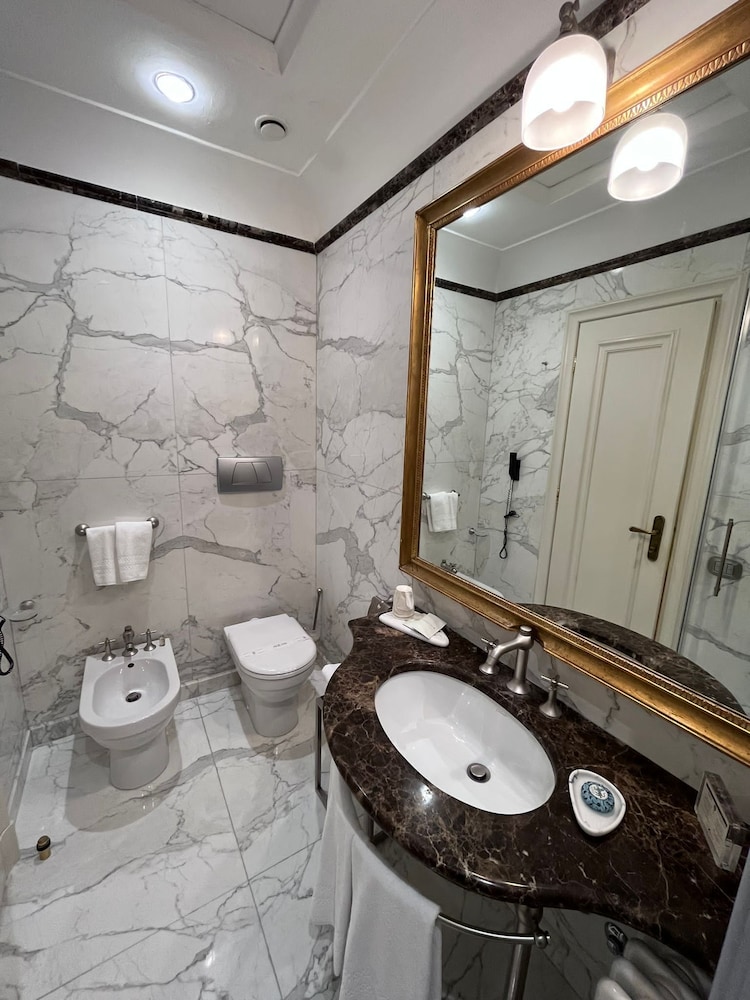 Hotel Villa Duse 46/50