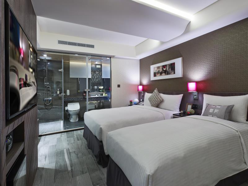 Room, Triple, 1 Double and 1 Single Bed, No Window