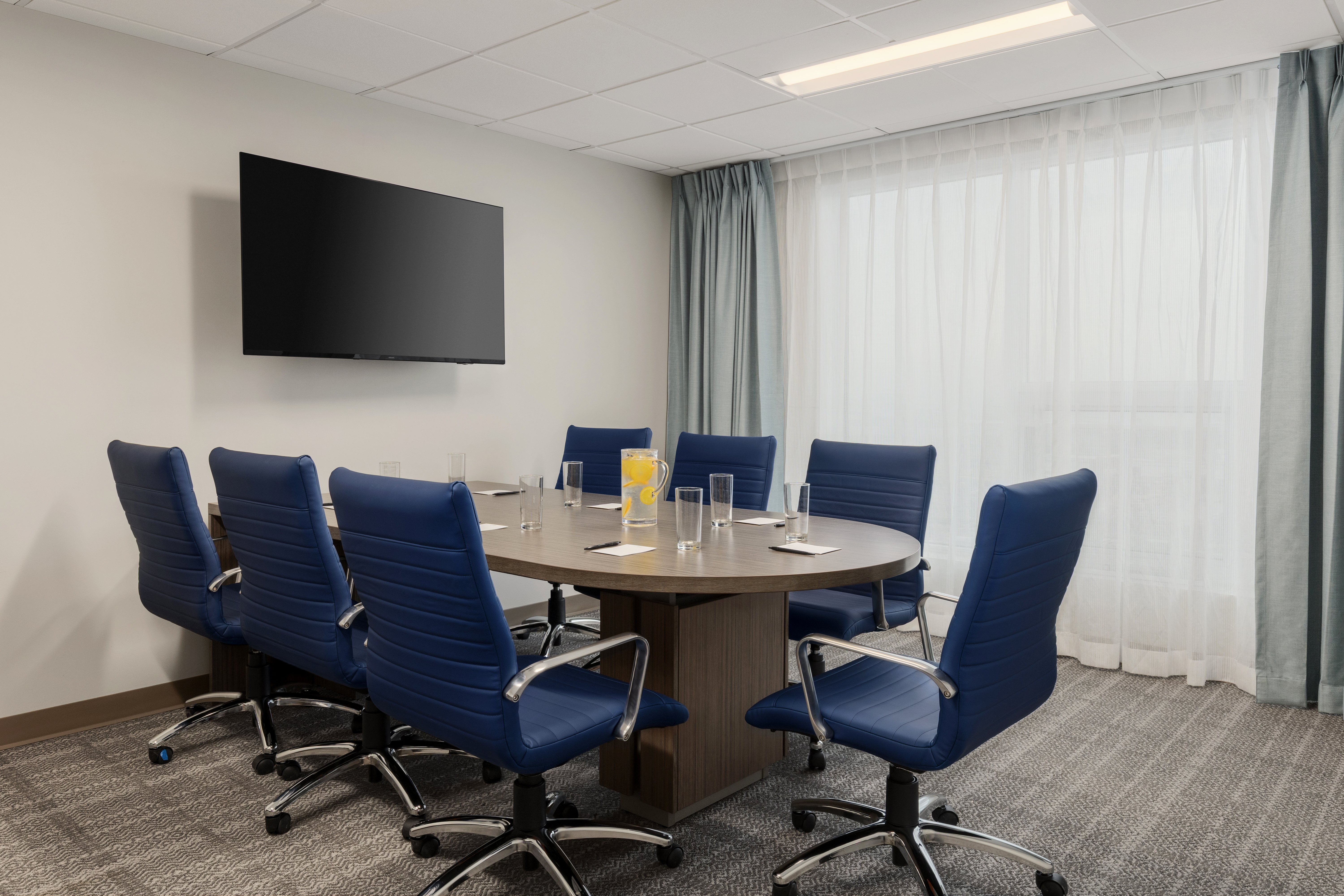 Staybridge Suites Toronto Airport East 70/83