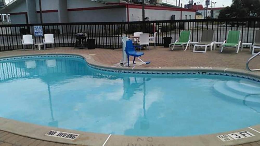 Comfort Inn and Suites Thomson 1/36