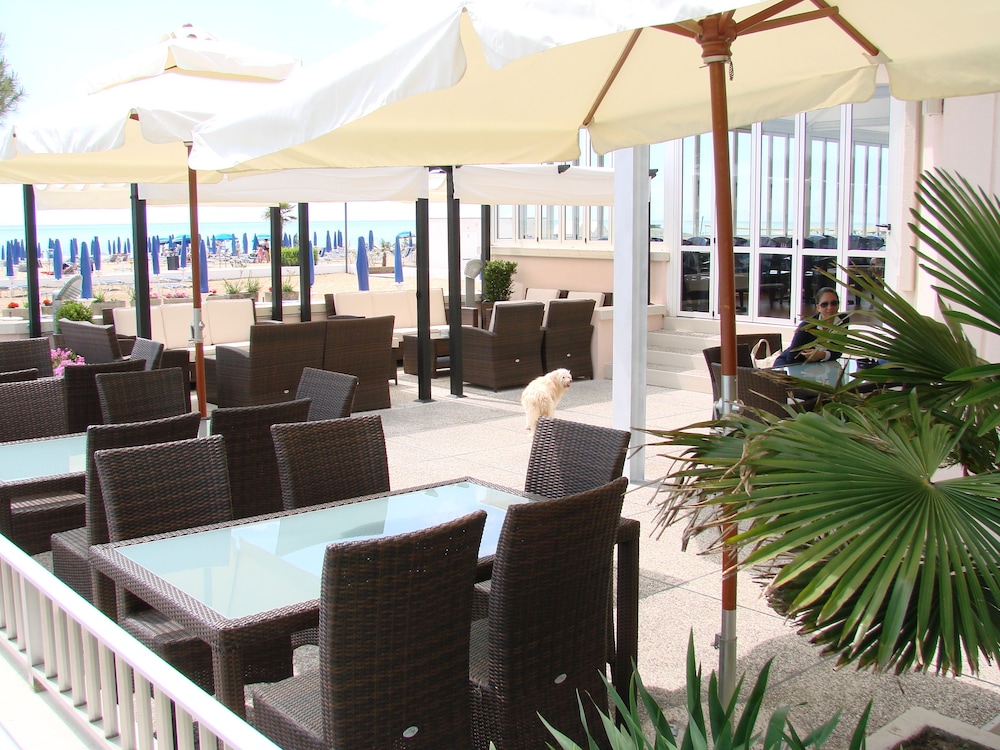 Hotel La Bussola 24/50