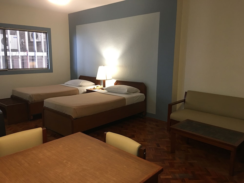 Sunny Bay Suites 11/33