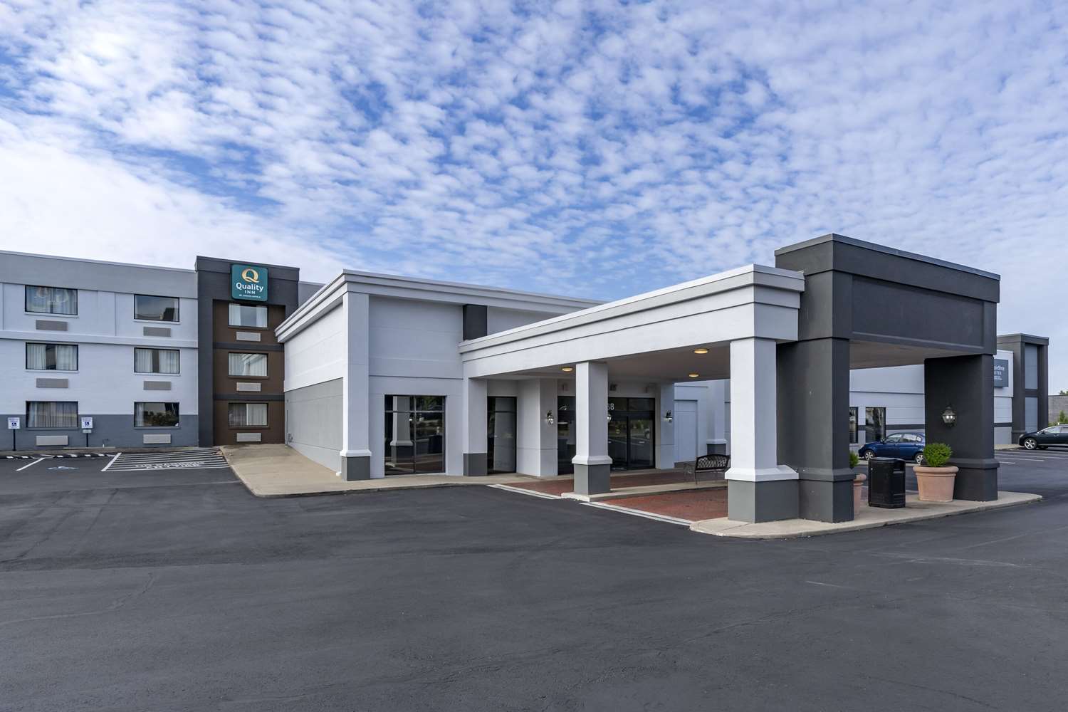 MainStay Suites Lexington I-75 30/30