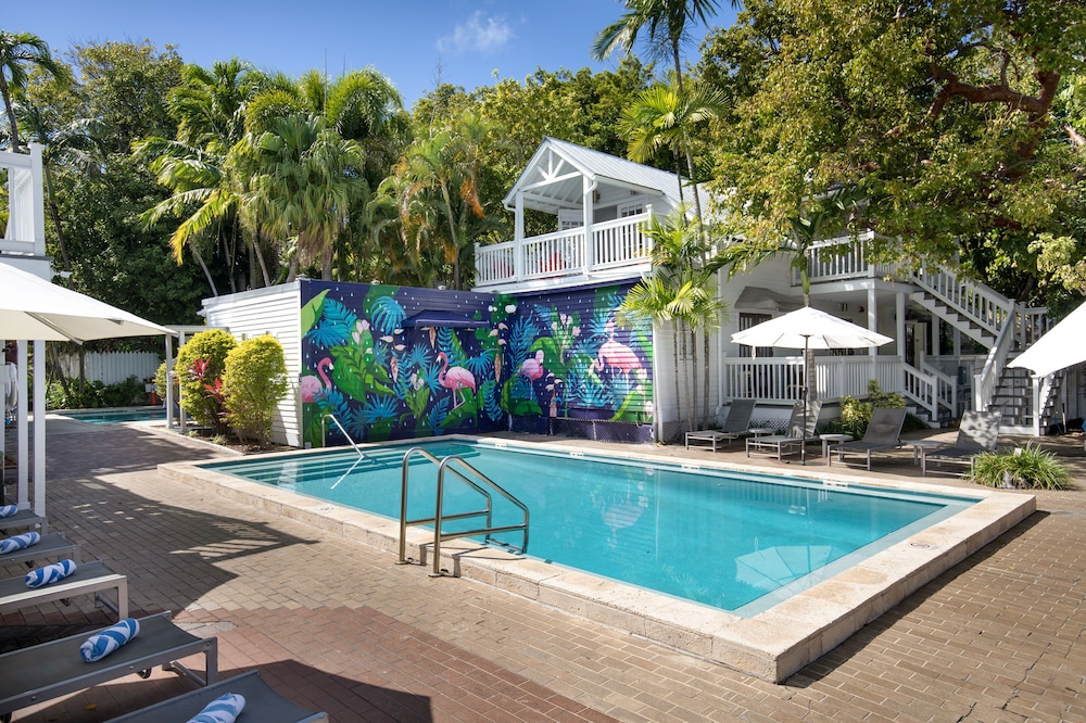 Nyah Key West Adult Only 55/65