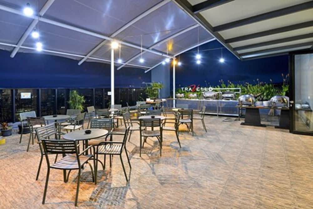 Travello Hotel Bandung 39/60