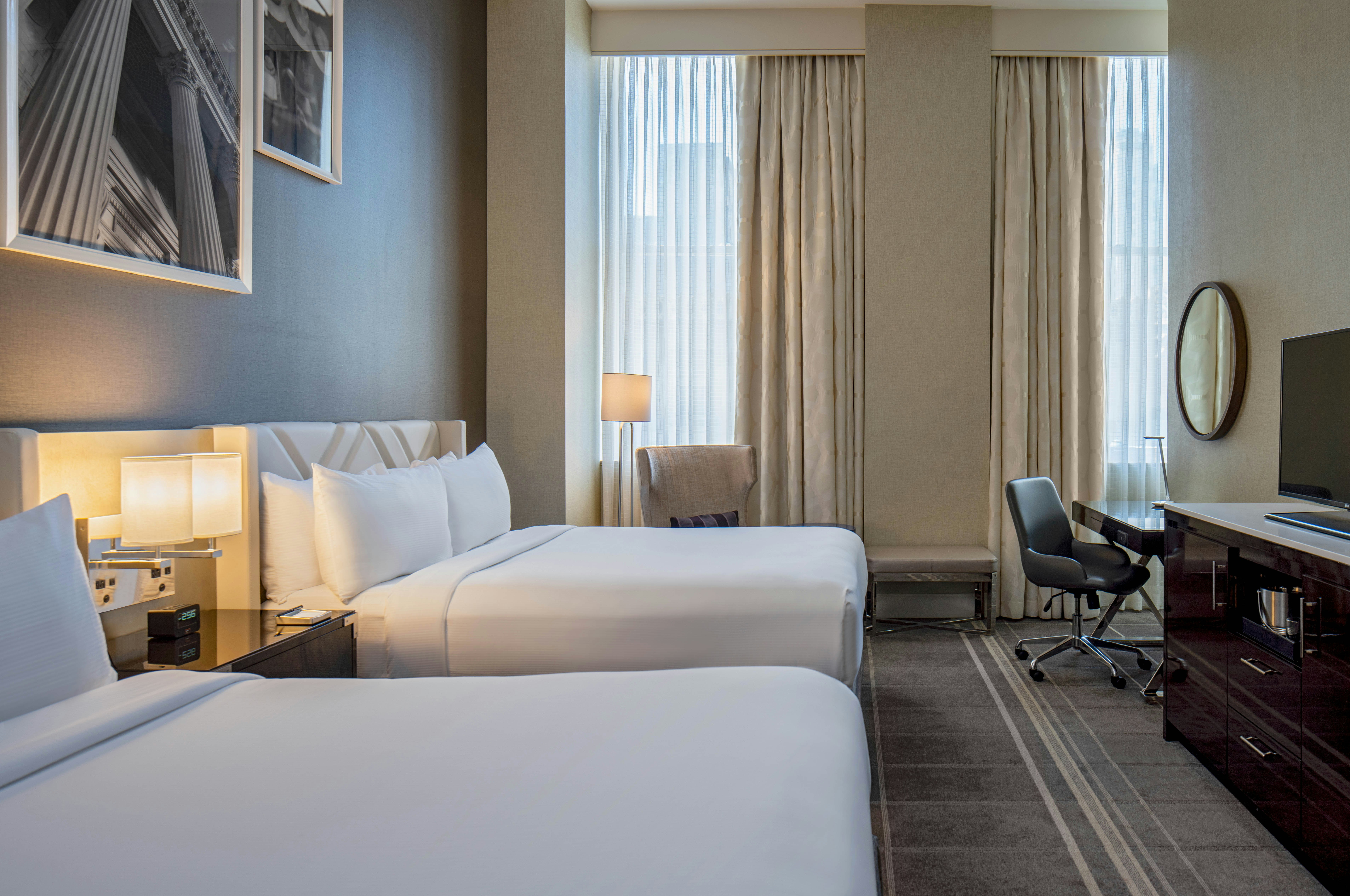 ROOM, 2 QUEEN BEDS, EXECUTIVE LEVEL