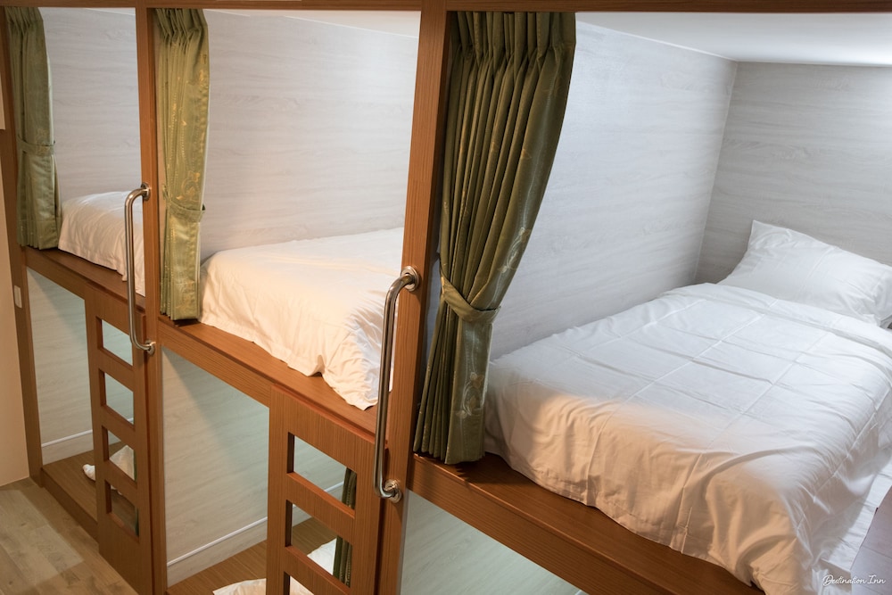 Destination Inn 10/50