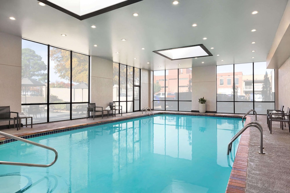 swimming pool spa