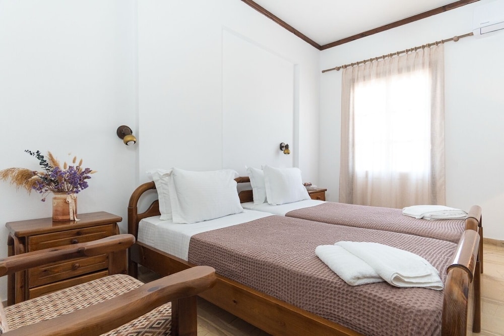 Sunrise Hotel 25/62