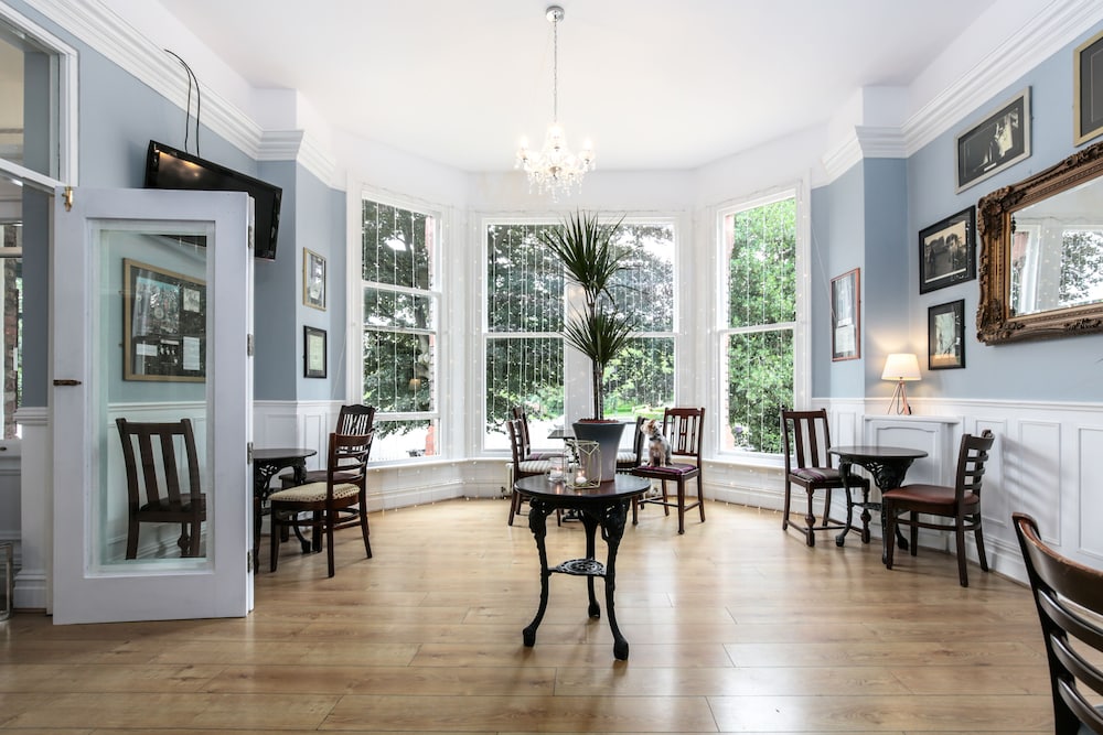 Sefton Park 33/37