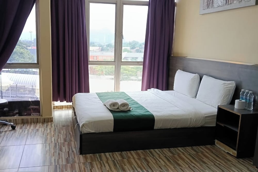 Fast Hotel Idaman Near To IIUM KL 44/75