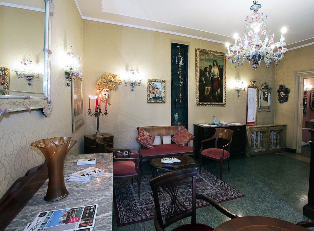San Moise Hotel 44/70