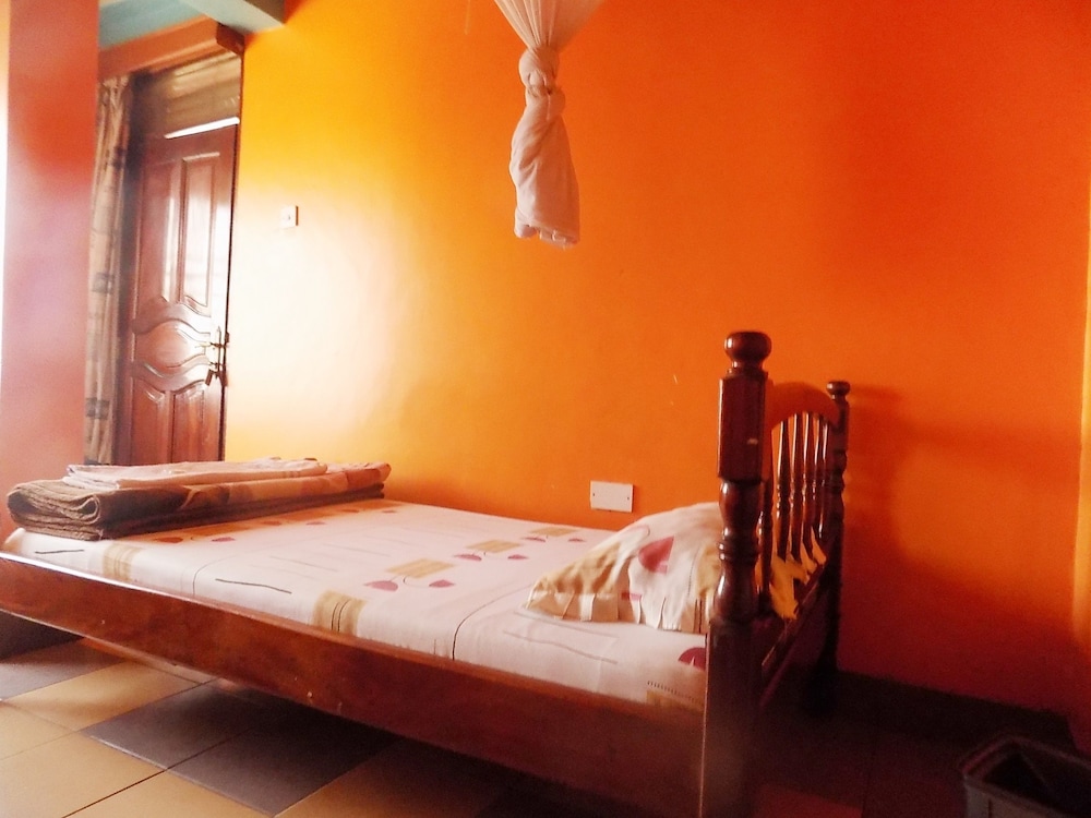 Rosama Guest House 16/42