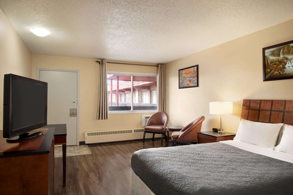 Travelodge by Wyndham Swift Current 25/53