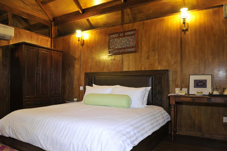Chalet, Balcony