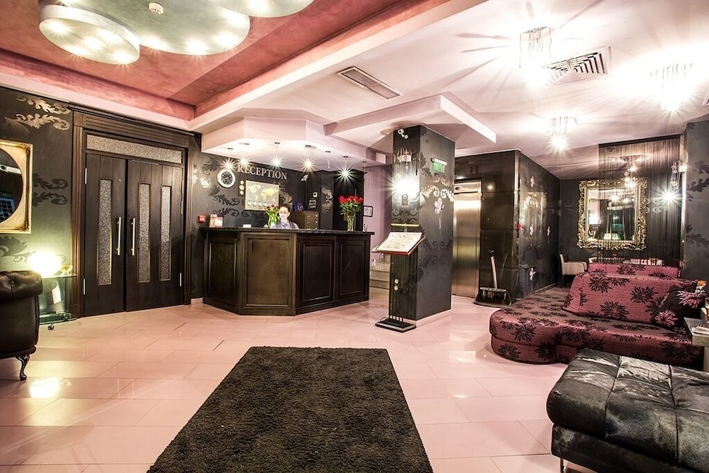 lobby