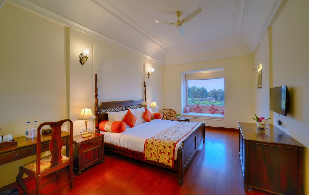 WelcomHeritage Ranthambore Mount Valley Resort 13/43