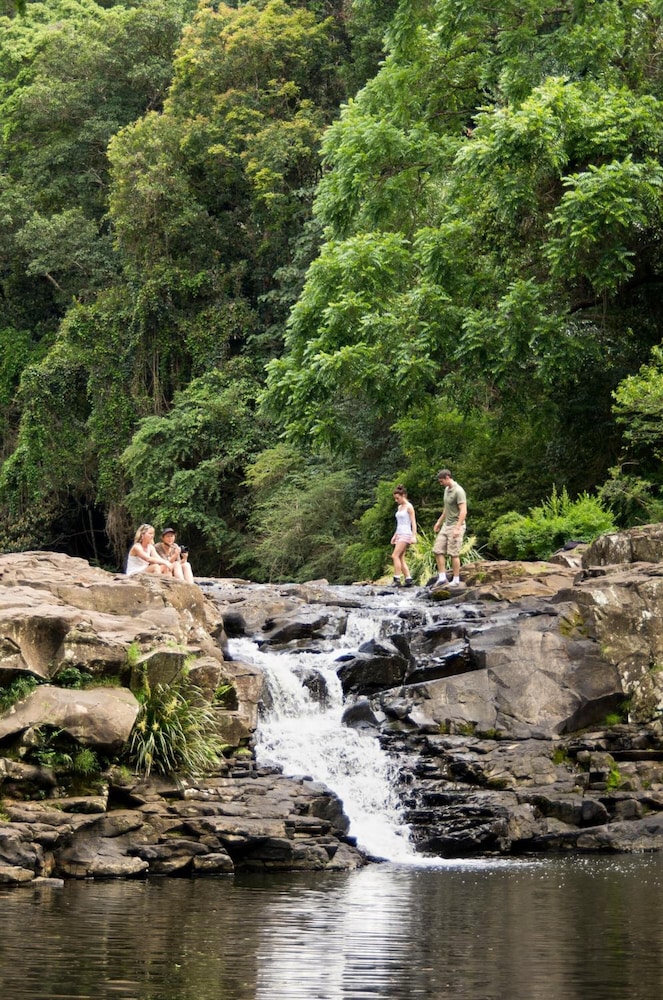 NARROWS ESCAPE RAINFOREST RETREAT 34/50